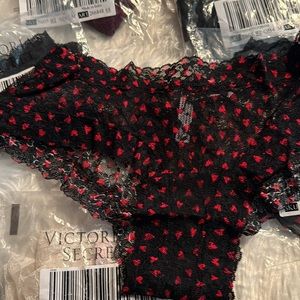 4 Victoria secret panties